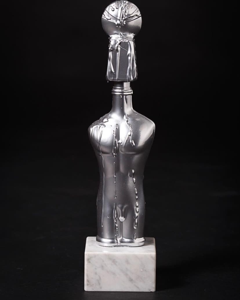 Figure à la sphère — face